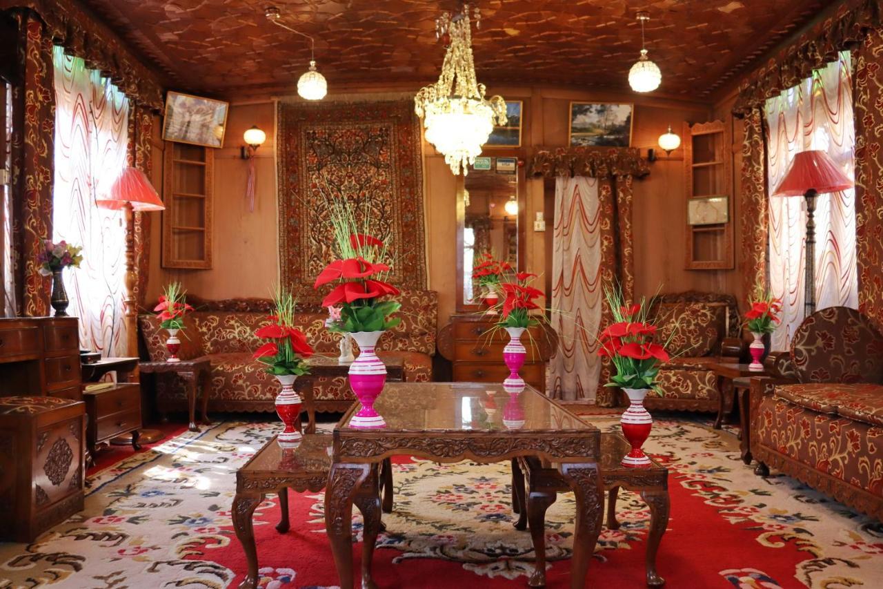 Chicago Group Of Houseboats Hotel Srīnagar Екстериор снимка