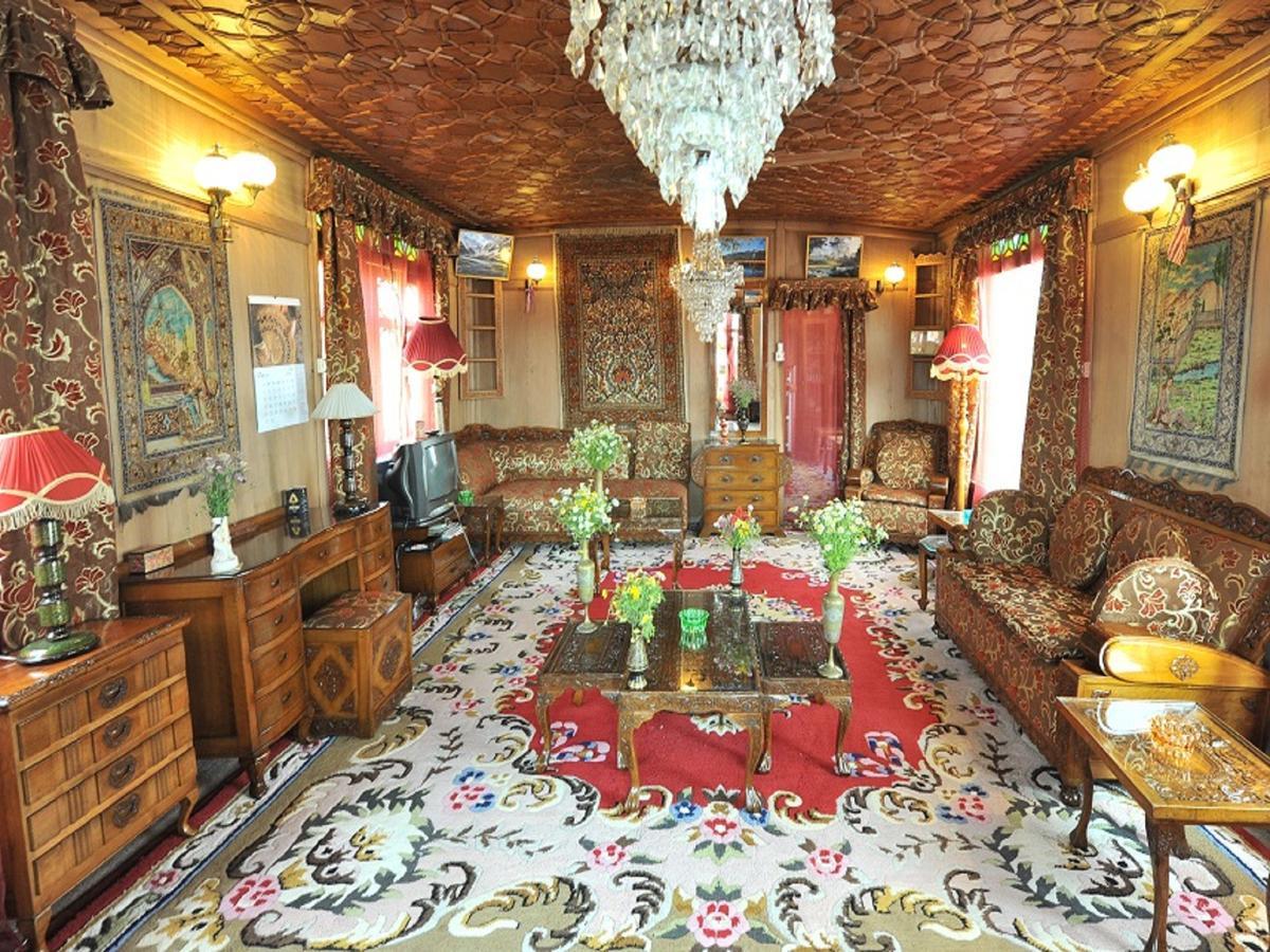 Chicago Group Of Houseboats Hotel Srīnagar Екстериор снимка
