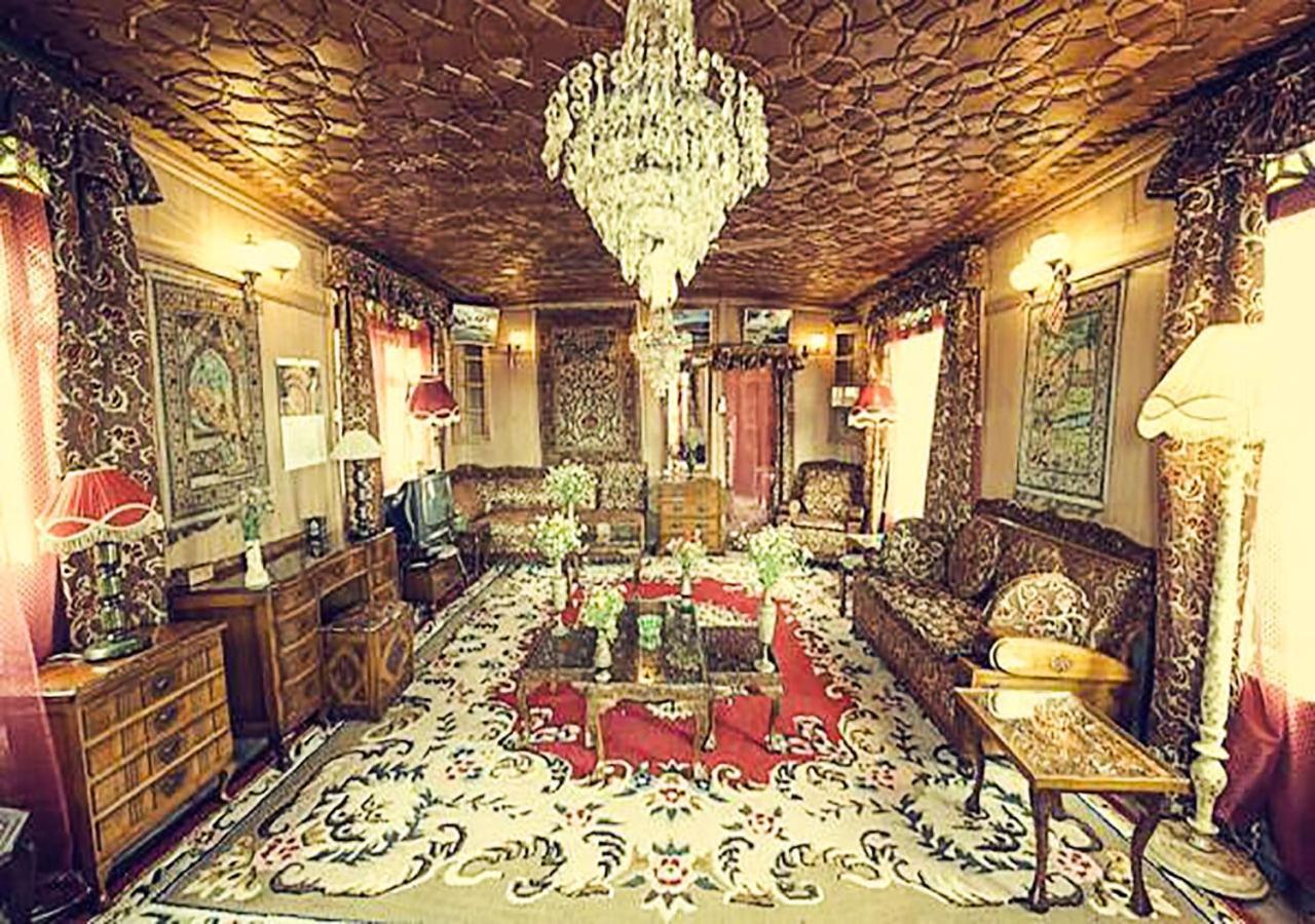 Chicago Group Of Houseboats Hotel Srīnagar Екстериор снимка